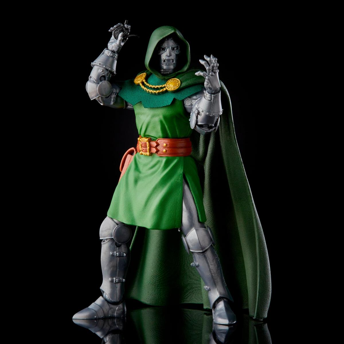 E9627_PROD_MVL_DrDoom_0003_2000px_300DPI